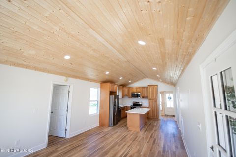 Tiny photo for 410 W Walnut St, Madisonville, TN 37354 (MLS # 1332440)