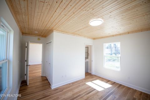 Tiny photo for 410 W Walnut St, Madisonville, TN 37354 (MLS # 1332440)