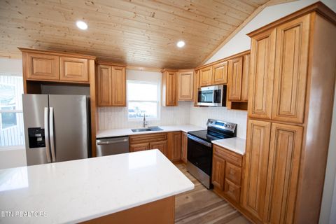 Tiny photo for 410 W Walnut St, Madisonville, TN 37354 (MLS # 1332440)