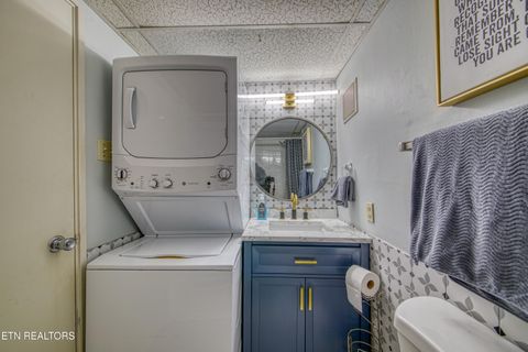 Tiny photo for 1700 Clinch Ave #612, Knoxville, TN 37916 (MLS # 1327135)