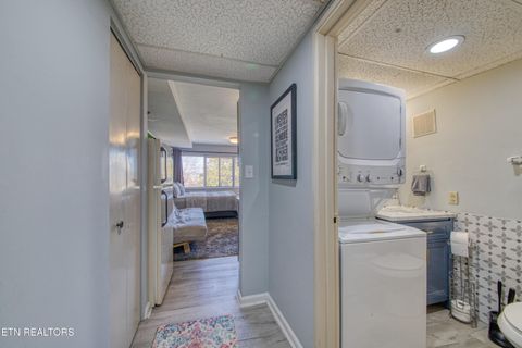 Tiny photo for 1700 Clinch Ave #612, Knoxville, TN 37916 (MLS # 1327135)