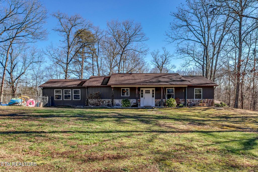 Photo of 195 Tanasi Tr, Kingston, TN 37763 (MLS # 1326644)