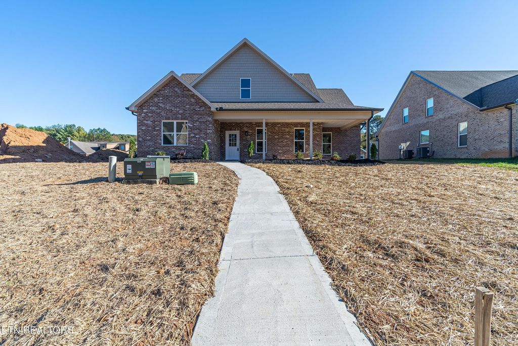 Photo of 172 Crossroads Blvd, Oak Ridge, TN 37830 (MLS # 1319733)