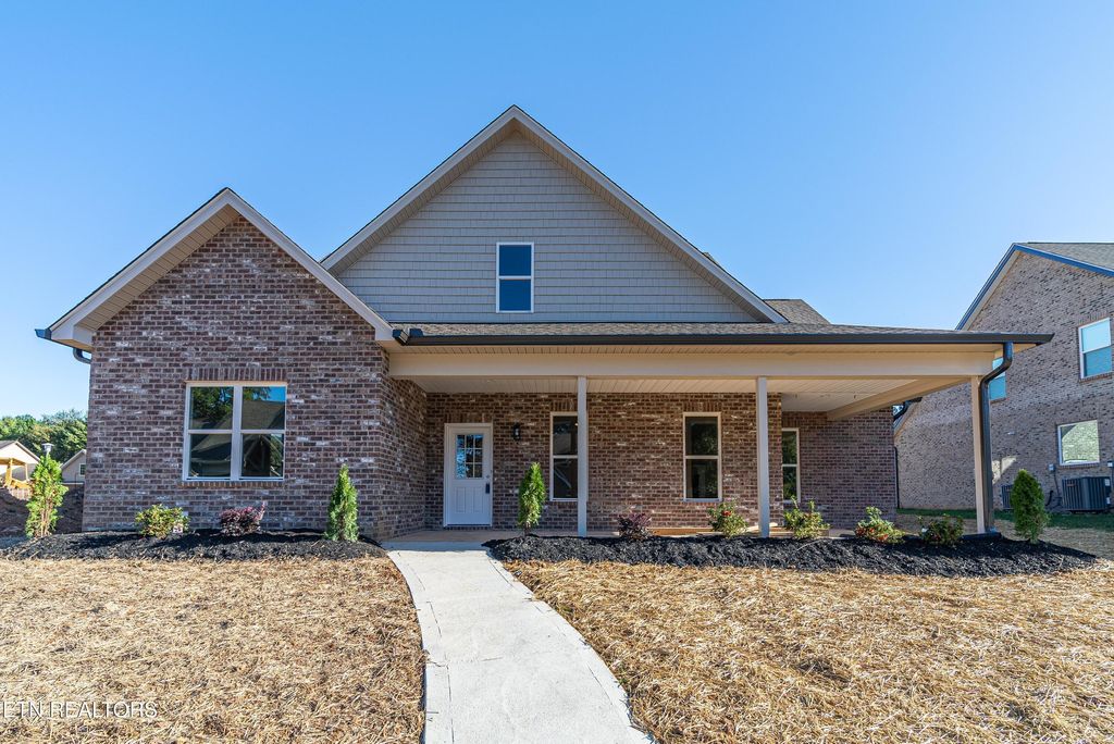 Photo of 172 Crossroads Blvd, Oak Ridge, TN 37830 (MLS # 1319733)