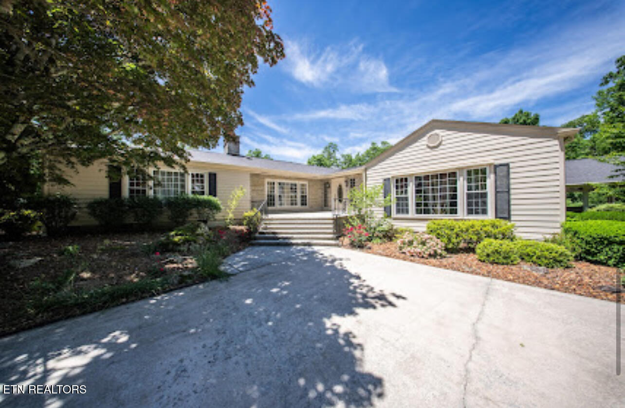 233 Morgan Rd