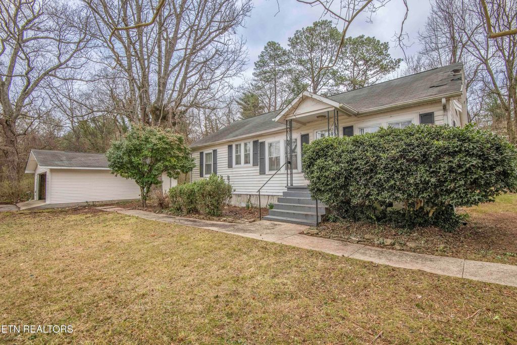 Photo of 942 Old N Kentucky St, Kingston, TN 37763 (MLS # 1292393)