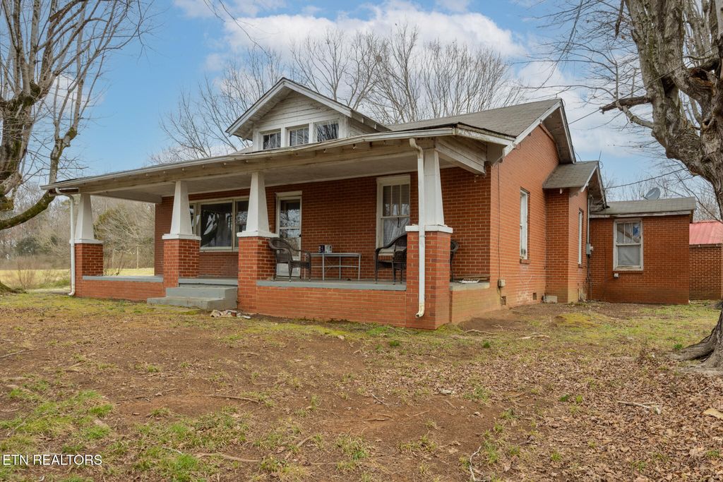 Photo of 3663 Sweetwater Vonore Road Rd, Sweetwater, TN 37874 (MLS # 1292904)