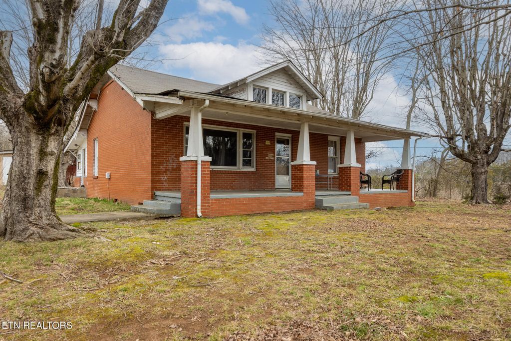 Photo of 3663 Sweetwater Vonore Road Rd, Sweetwater, TN 37874 (MLS # 1292904)