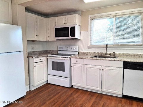 Tiny photo for 320 E Bell St, Alcoa, TN 37701 (MLS # 1360387)