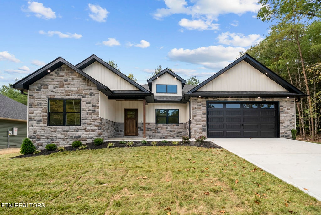 Photo of 152 Natchez Circle, Crossville, TN 38558 (MLS # 1354794)