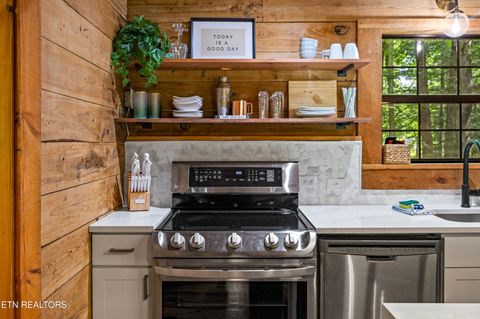 Tiny photo for 278 Laurel Rd, Townsend, TN 37882 (MLS # 1338801)