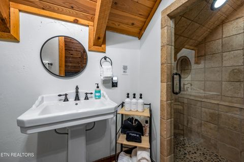 Tiny photo for 278 Laurel Rd, Townsend, TN 37882 (MLS # 1338801)