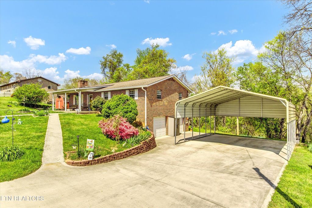 Photo of 111 Shaw Rd, Clinton, TN 37716 (MLS # 1298211)