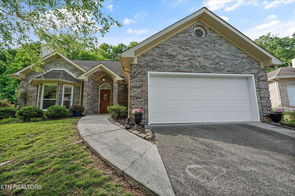 Photo of 5504 Springridge Lane, Knoxville, TN 37931 (MLS # 1340899)