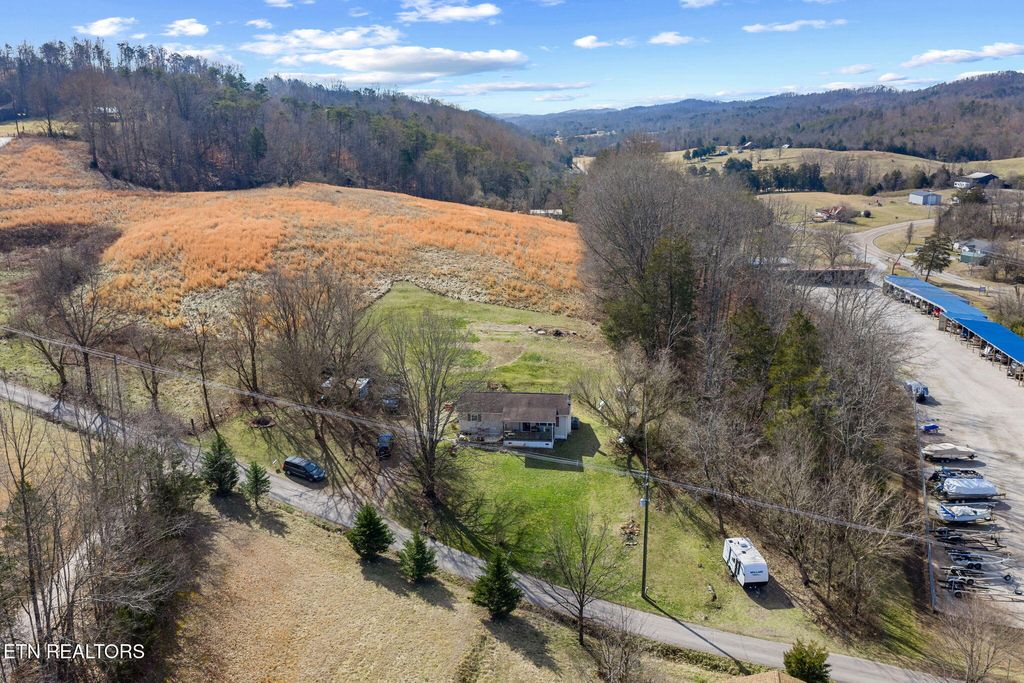 Photo of 116 Macedonia Church Rd, Andersonville, TN 37705 (MLS # 1329371)