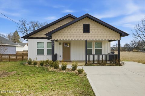 Photo of 205 Kingwood Rd, Knoxville, TN 37918 (MLS # 1329812)