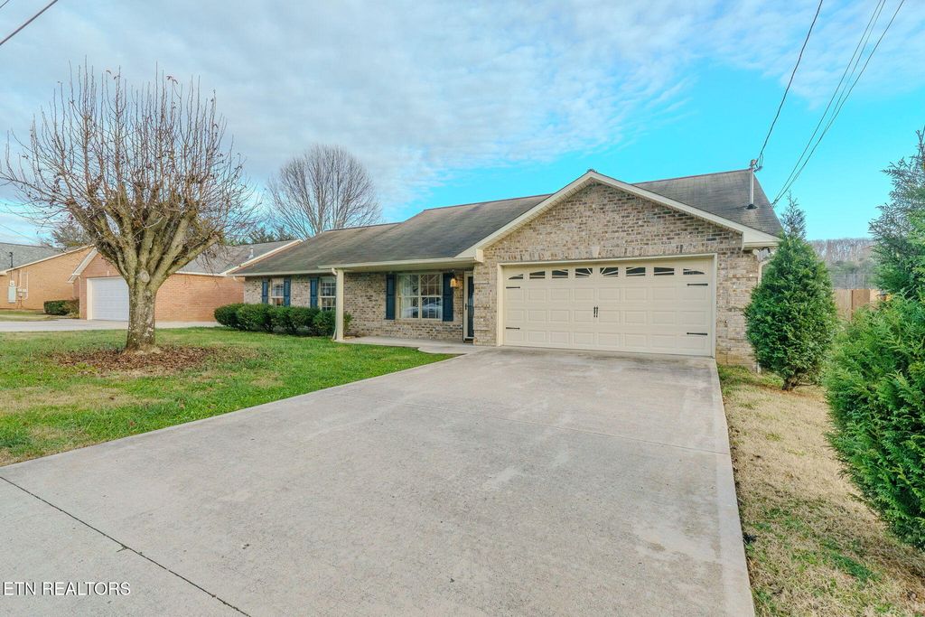 Photo of 6622 Carina Lane, Corryton, TN 37721 (MLS # 1323975)