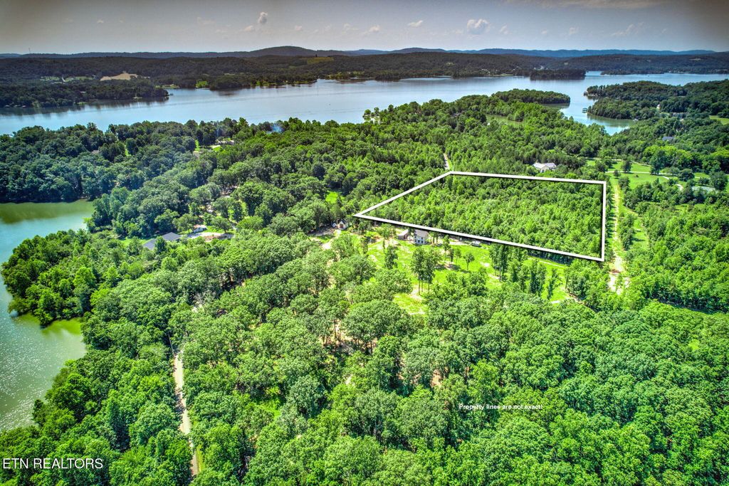 Photo of Lot 47 Loch Haven Drive, Rockwood, TN 37854 (MLS # 1305909)