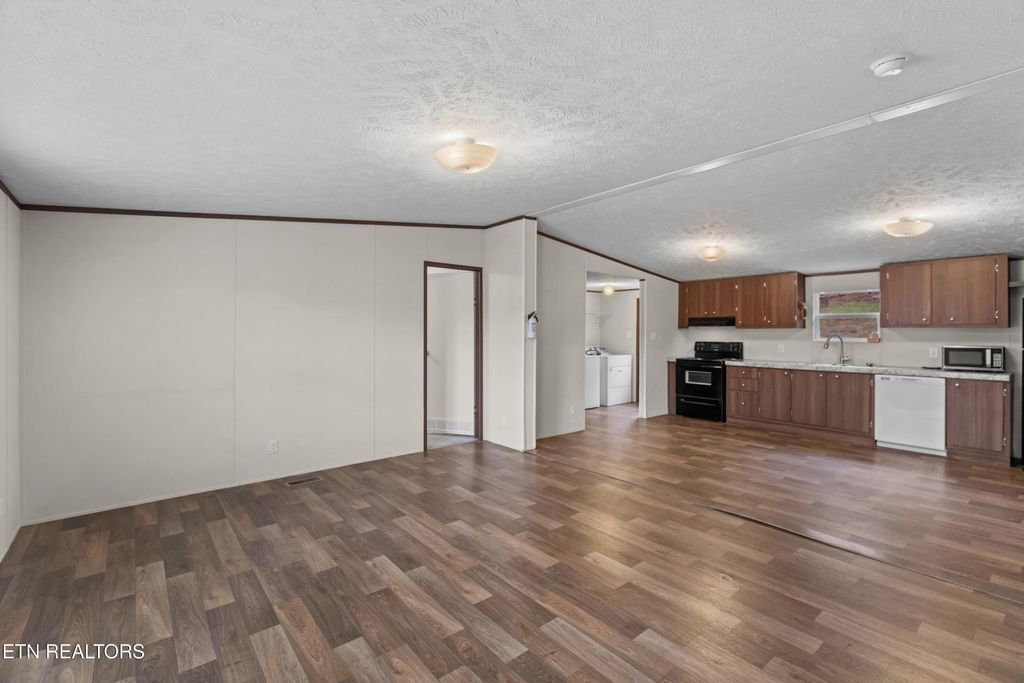 Photo of 210 Blue Top Rd, Tazewell, TN 37879 (MLS # 1332851)