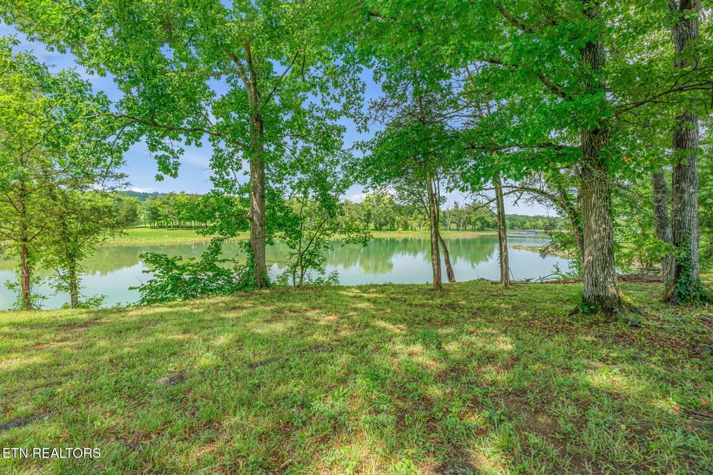 Photo of Waterfront Knoll, Sharps Chapel, TN 37866 (MLS # 1324174)