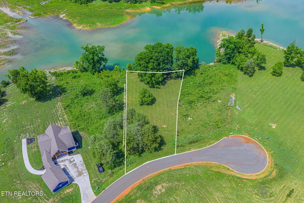 Photo of Waterfront Knoll, Sharps Chapel, TN 37866 (MLS # 1324174)