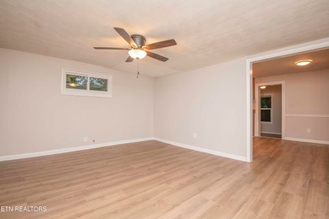 Tiny photo for 143 Shubert Street St, Kingston, TN 37763 (MLS # 1324284)
