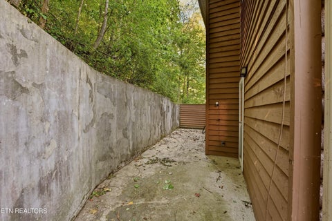 Tiny photo for 14 Belmont Court, Oak Ridge, TN 37830 (MLS # 1352650)
