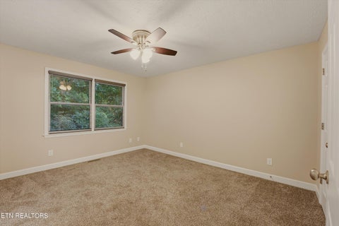 Tiny photo for 14 Belmont Court, Oak Ridge, TN 37830 (MLS # 1352650)
