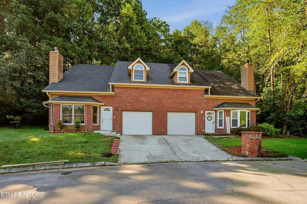 Photo of 14 Belmont Court, Oak Ridge, TN 37830 (MLS # 1352650)