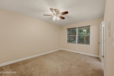 Tiny photo for 14 Belmont Court, Oak Ridge, TN 37830 (MLS # 1352650)