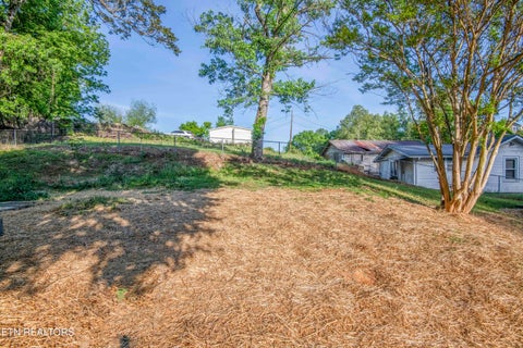 Tiny photo for 4112 Edington Rd, Knoxville, TN 37920 (MLS # 1356339)