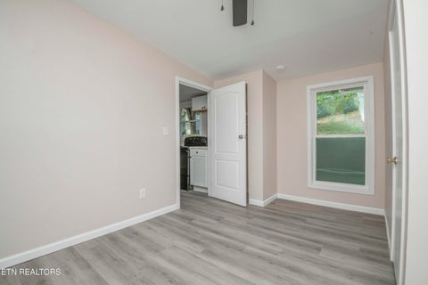 Tiny photo for 4112 Edington Rd, Knoxville, TN 37920 (MLS # 1356339)