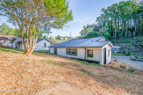 Tiny photo for 4112 Edington Rd, Knoxville, TN 37920 (MLS # 1356339)