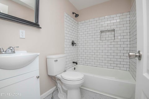 Tiny photo for 4112 Edington Rd, Knoxville, TN 37920 (MLS # 1356339)