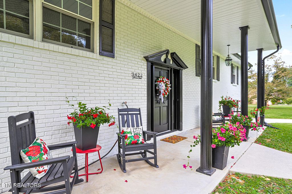 Photo of 9422 Johnson Rd, Strawberry Plains, TN 37871 (MLS # 1324162)