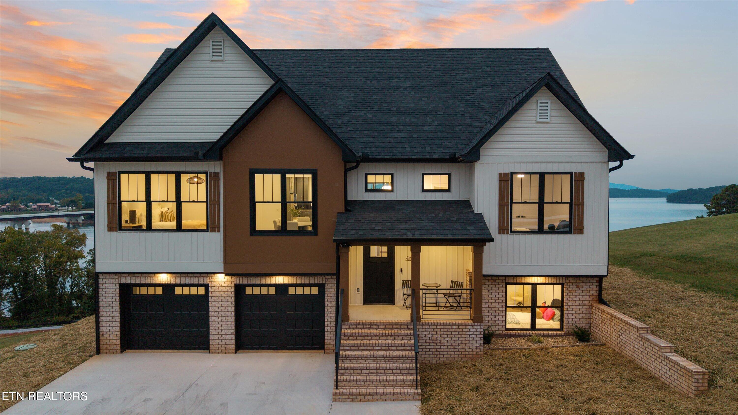 415 Hampton Way