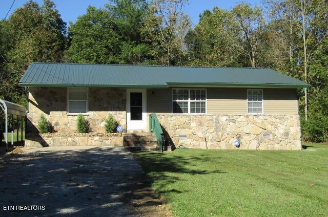 Photo of 1006 Hopi Drive, Crossville, TN 38572 (MLS # 1357217)