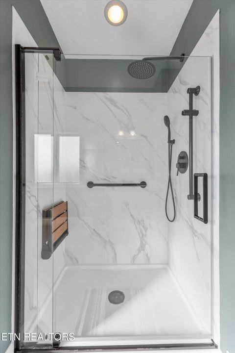 Tiny photo for 706 Loudon Rd, Loudon, TN 37774 (MLS # 1328085)