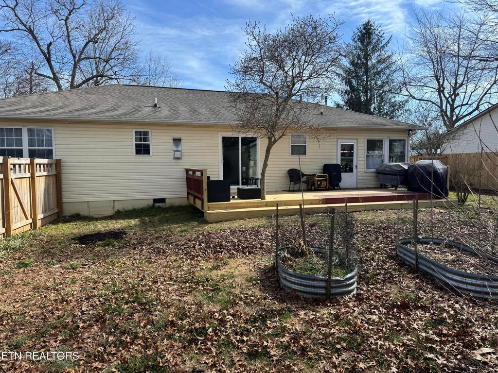 Photo of 15 Rena Circle, Crossville, TN 38572 (MLS # 1329320)