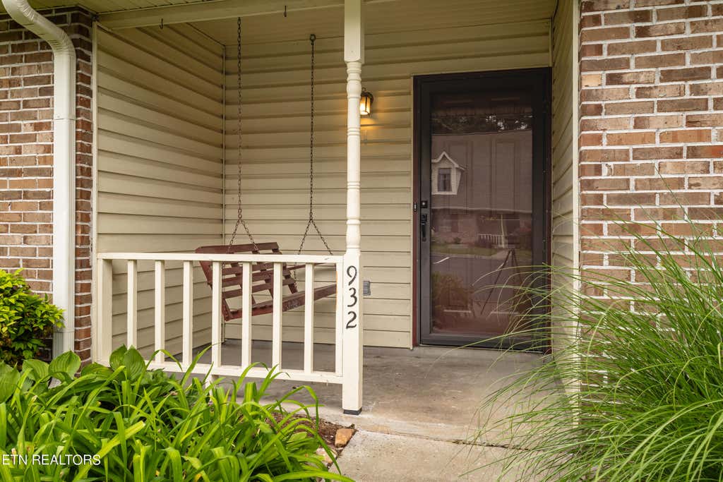 Photo of 932 Chip Cove Lane, Knoxville, TN 37938 (MLS # 1263104)
