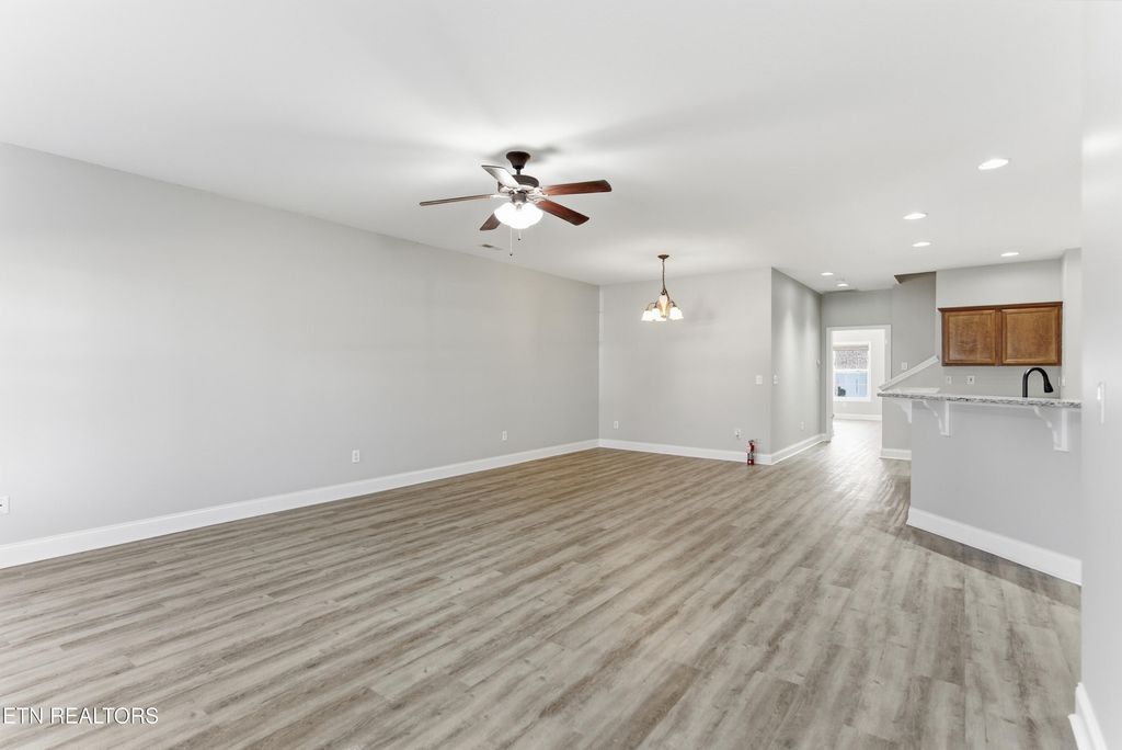 Photo of 132 Hardinberry St, Oak Ridge, TN 37830 (MLS # 1322052)