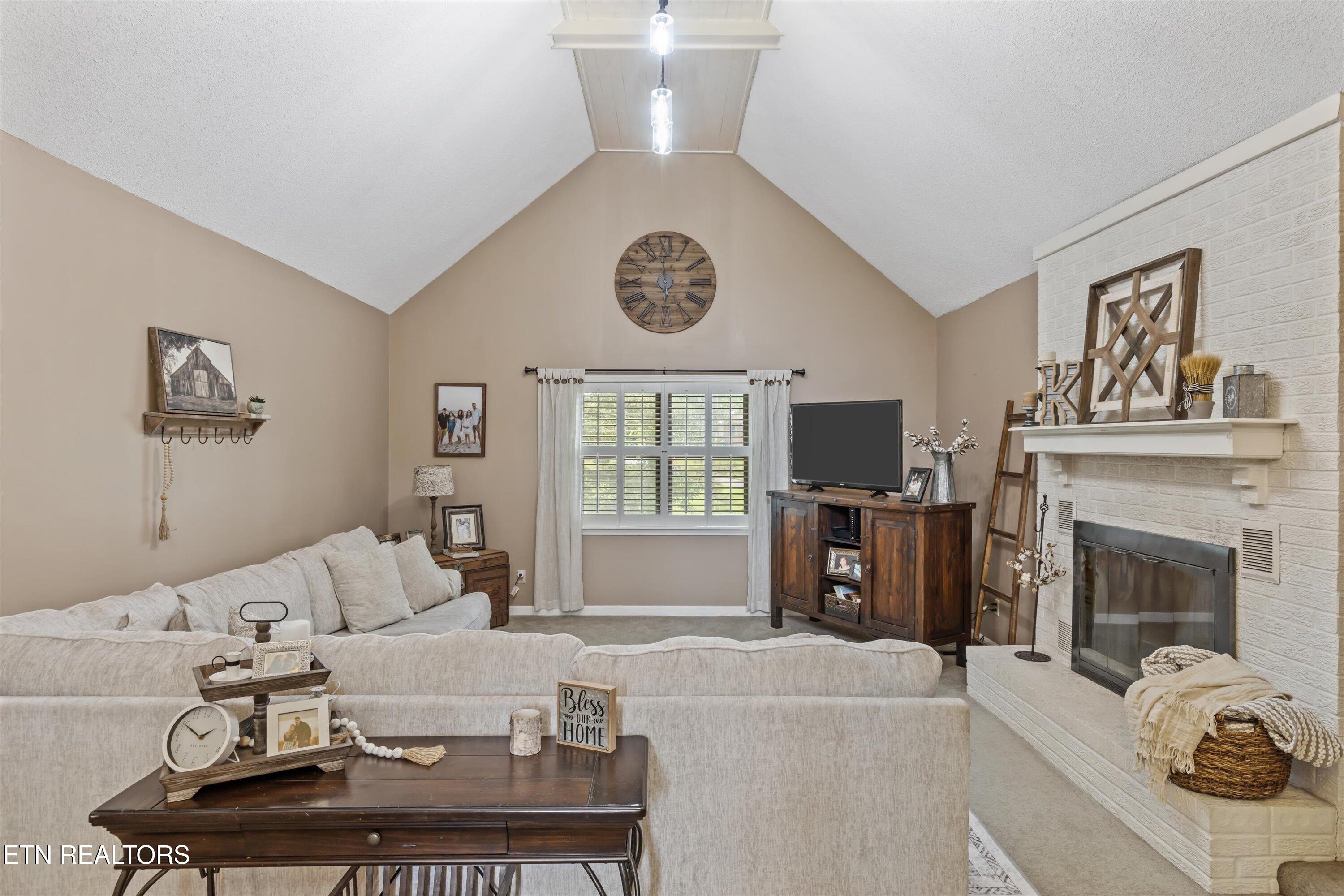 1420 Brentwood Drive