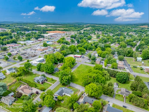 Tiny photo for 2316 Branner Ave, Jefferson City, TN 37760 (MLS # 1349629)