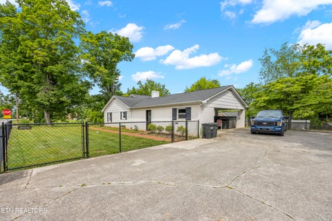 Tiny photo for 2316 Branner Ave, Jefferson City, TN 37760 (MLS # 1349629)