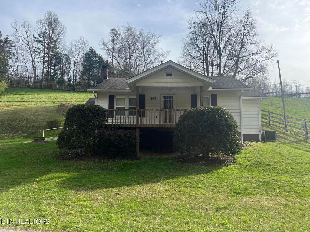 Photo of 767 Old Mulberry Rd, Tazewell, TN 37879 (MLS # 1257765)