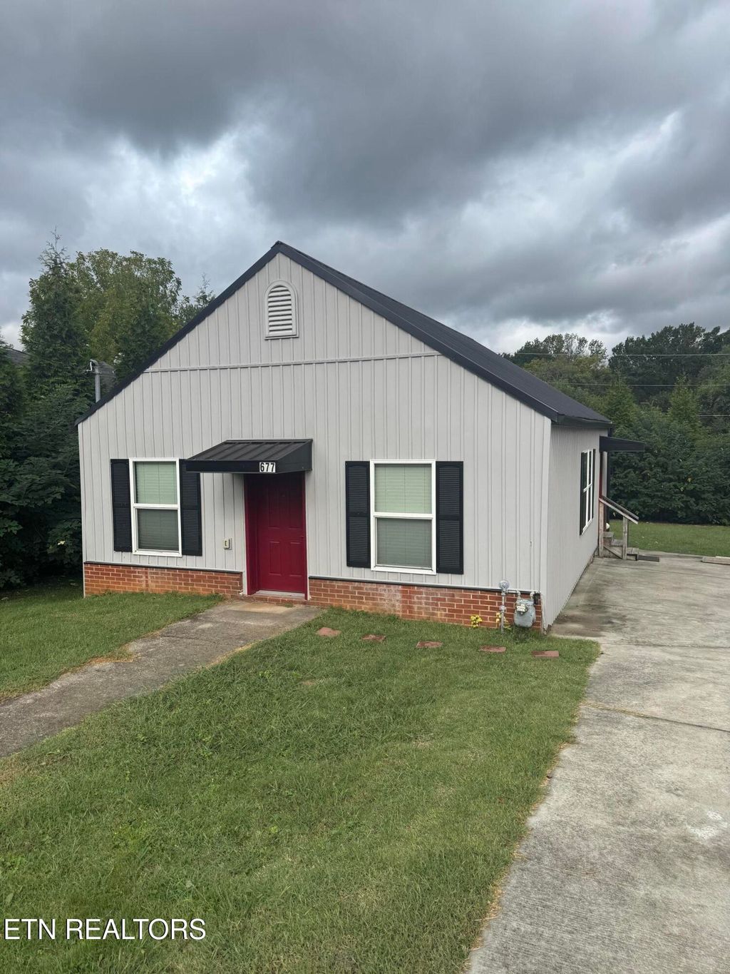 Photo of 677 E Lincoln Rd, Alcoa, TN 37701 (MLS # 1317261)