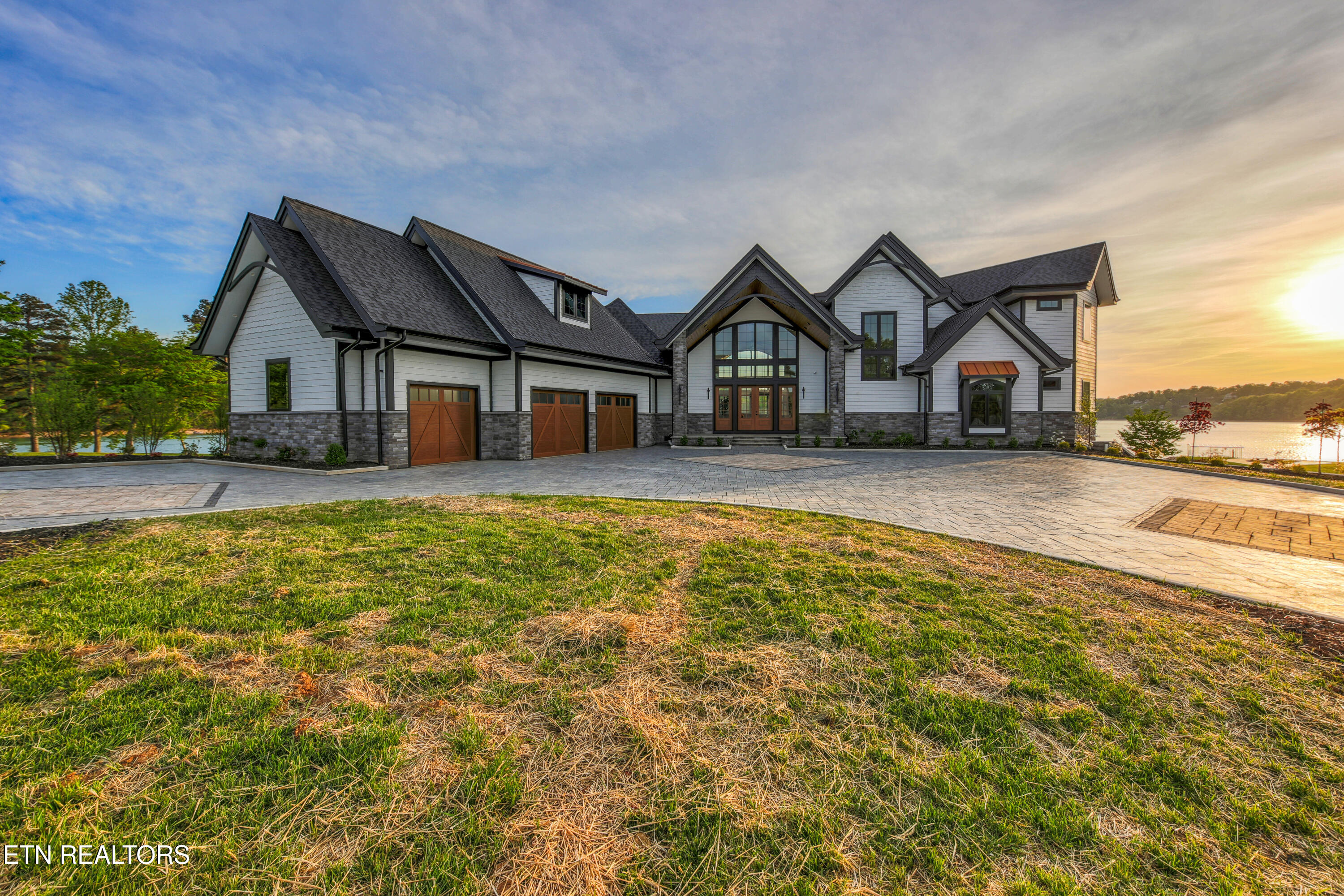 202 Crown Jewel Lane
