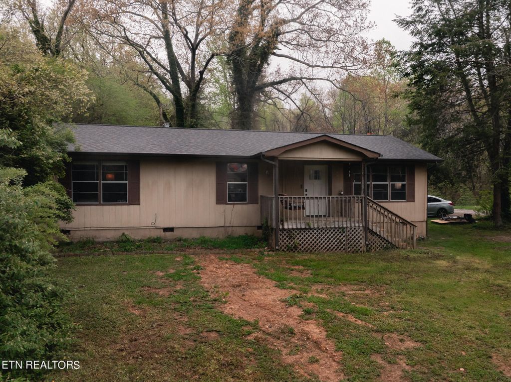Photo of 9850 Heiskell Rd, Heiskell, TN 37754 (MLS # 1258742)