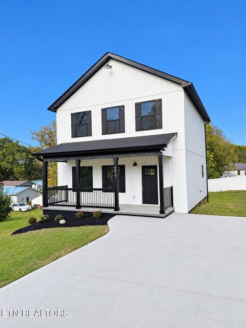 Photo of 4819 Cleage St, Knoxville, TN 37920 (MLS # 1359943)