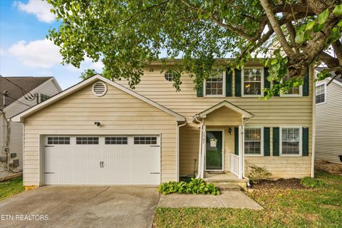 Photo of 1365 Woodridge Drive, Knoxville, TN 37919 (MLS # 1337120)